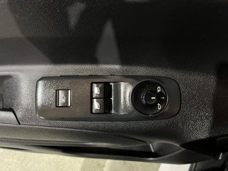 Peugeot Partner PRO STANDAR 100 CV