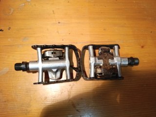 Pedales Shimano mixtos para bicicleta