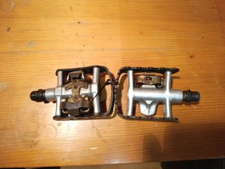 Pedales Shimano mixtos para bicicleta