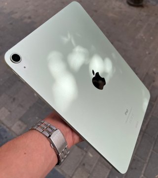 Apple iPad Air 4ª Gen 64GB / SEMI NUEVO