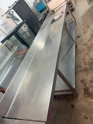 Mesa de acero inoxidable