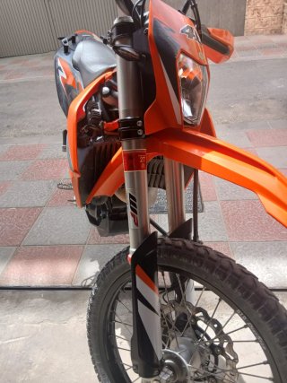 KTM 690 Enduro Gris/Naranja