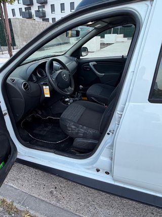 Dacia Duster 2011