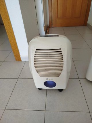 Deshumidificador ARTROM Blanco