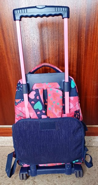 Mochila Totto con ruedas azul y rosa