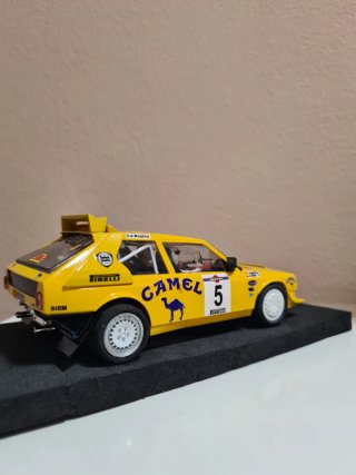 Scalextric Lancia Delta S4 Camel 5
