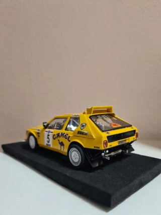 Scalextric Lancia Delta S4 Camel 5