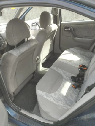 Nissan Primera 2000