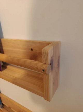 Estanterías de madera para libros infantiles