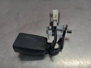 ENGANCHE CINTURON TRASERO IZQUIERDO MAZDA 3 BERLI