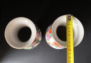 2 Jarras Figuras Orientais Porcelana China