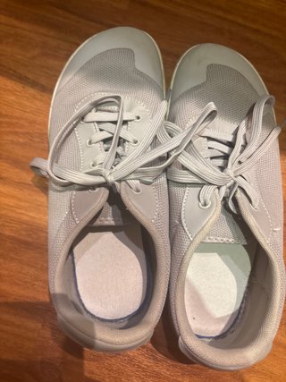 Zapatos respetuosos barefoot grises
