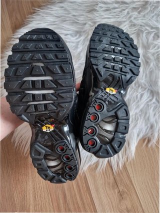 Nike Air Max Plus TN Triple Black EU 40