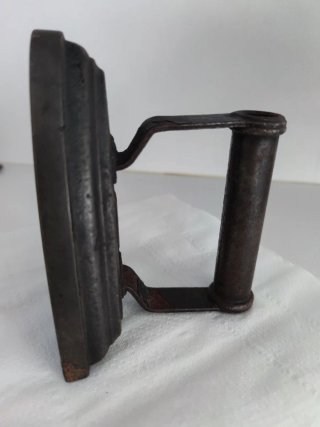 Plancha antigua de hierro maciza -Marca U.C. 5 F