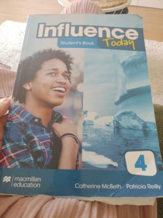 INFLUENCE TODAY 4 Student's book: libro de text...