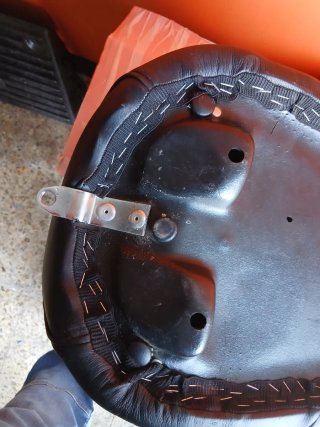 Asiento Harley Davidson 883