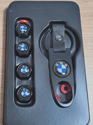 Tapones Válvula BMW y Llavero