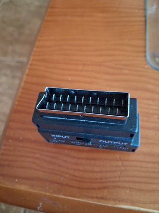 Adaptador SCART a RCA con interruptor