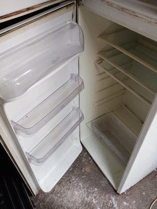 Nevera Zanussi.