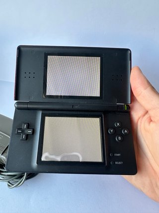 Nintendo DS Lite Rosso + Caricabatterie e Stilo