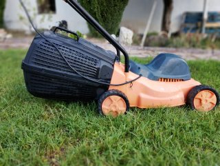 Cortacésped Eléctrico Roster 1000W