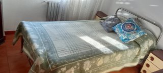 Cama antigua de metal niquelado 1,05