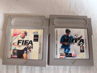 2 Juegos FIFA Game Boy: Road to World Cup 98 y Soc
