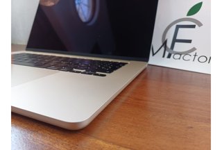 MacBook Air 15 M3 8GB RAM 256GB Plata