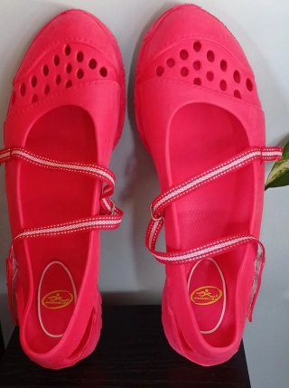 SANDALIAS/CANGREJERAS TALLA 40 + REGALO