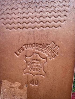 Sandalias de piel rojas
