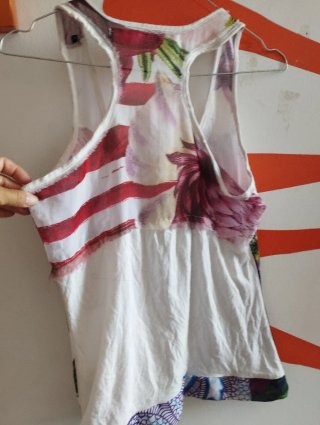 Camiseta tirantes Desigual floral