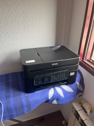 Ordenador portátil e impresora Epson