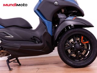 YAMAHA TRICITY 300