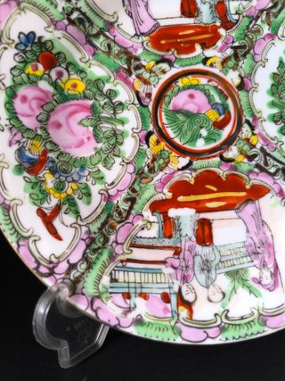 Prato 17cm Figuras Orientais Porcelana