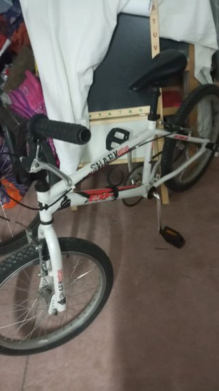 Bicicleta BMX Shark Las tres bicicletas 100€