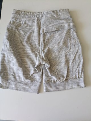 Pantaloncini grigi con zip