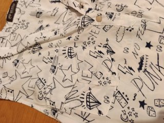 Blusa MENG blanca estampada