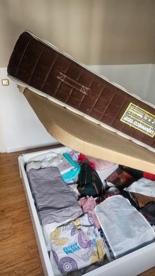 Cama doble con canapé de almacenaje