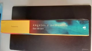Ángeles y demonios