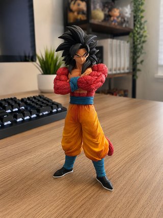 Figura Goku SSJ4 Dragon Ball GT Coleccion