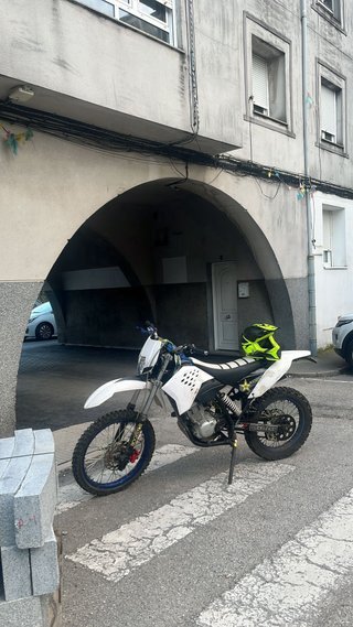 MOTO ENDURO SHERCO CITY CORP SOLO CAMBIO POR 4X4