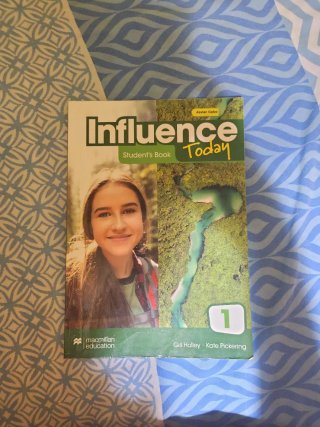 INFLUENCE TODAY 1 Student's book: libro de text...