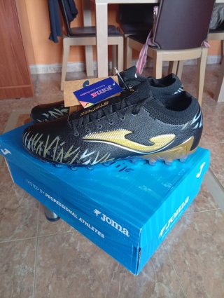 Botas de fútbol Joma Striker