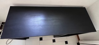 Escritorio negro con estantería Modelo Kallax