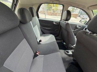 Opel CORSA 1.2 16v Etiqueta C 110.000km. 2006