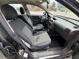 Opel CORSA 1.2 16v Etiqueta C 110.000km. 2006