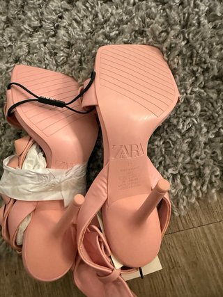 Sandalias Zara Tacón Rosa Tachuelas