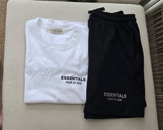 Camiseta ESSENTIALS Blanca Talla L