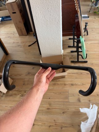 Manillar Aero de Carbono Kocevlo (Nuevo) - 38cm