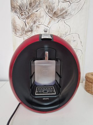 Cafetera Dolce Gusto Roja